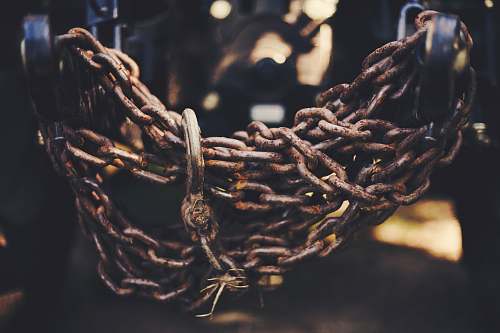 rust close up photo of brown metal chain shapleigh